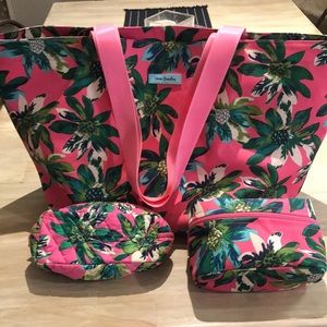 Vera Bradley large tote and cosmetic pouches
